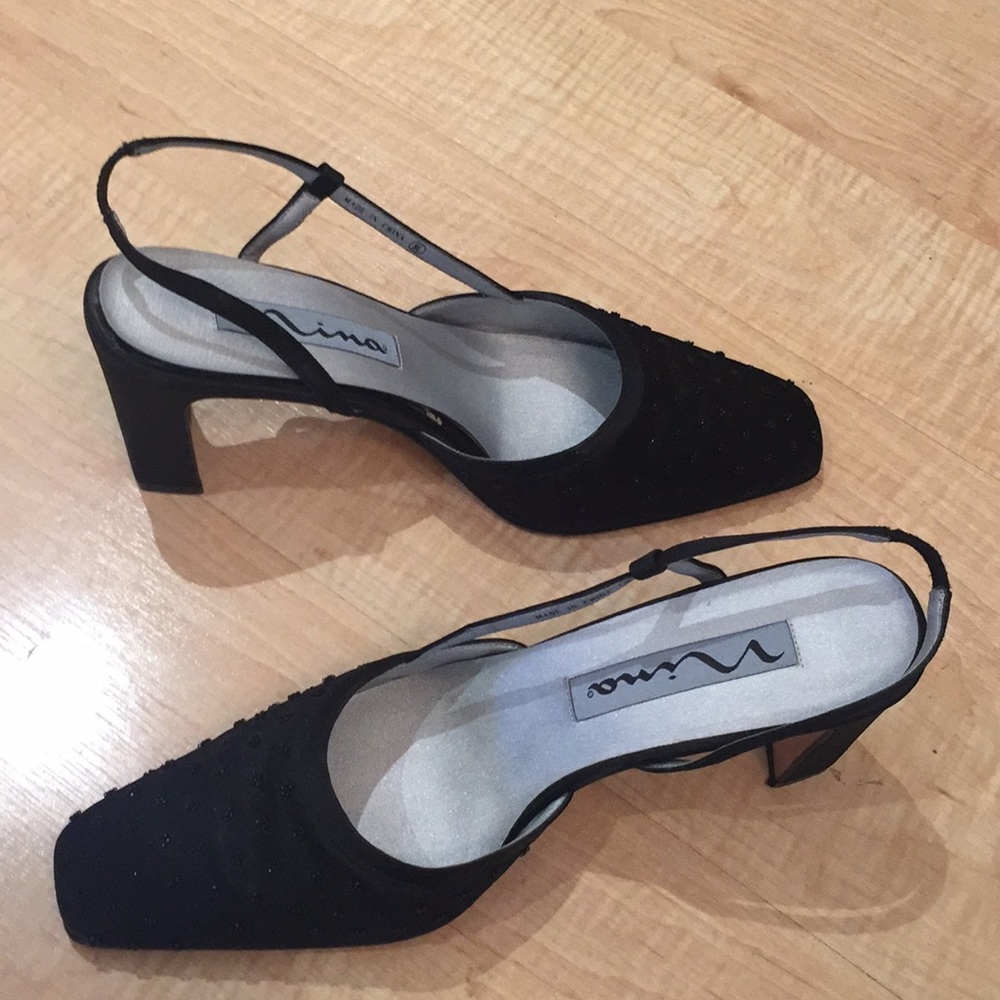 Beautiful almost new black Nina heels size 10 M